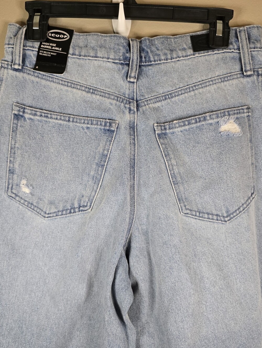 Scoop High-Rise Baggy Ankle Barrel Jeans Distressed Details Light Wash - Picture 8 of 14